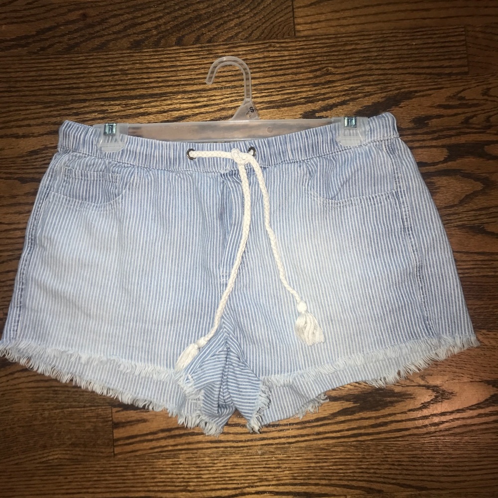 Stripped shorts